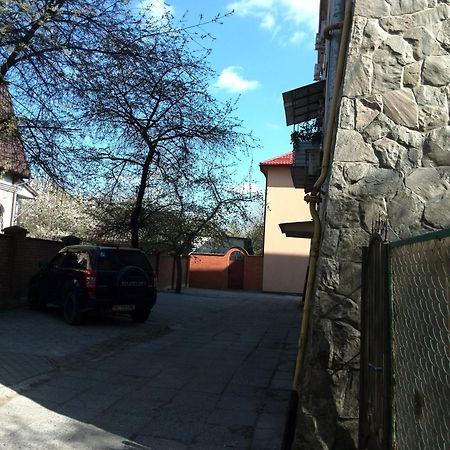 Apartment On Franka Львів Екстер'єр фото