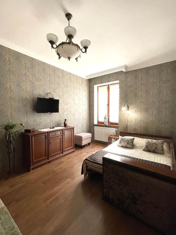 Apartment On Franka Львів Екстер'єр фото