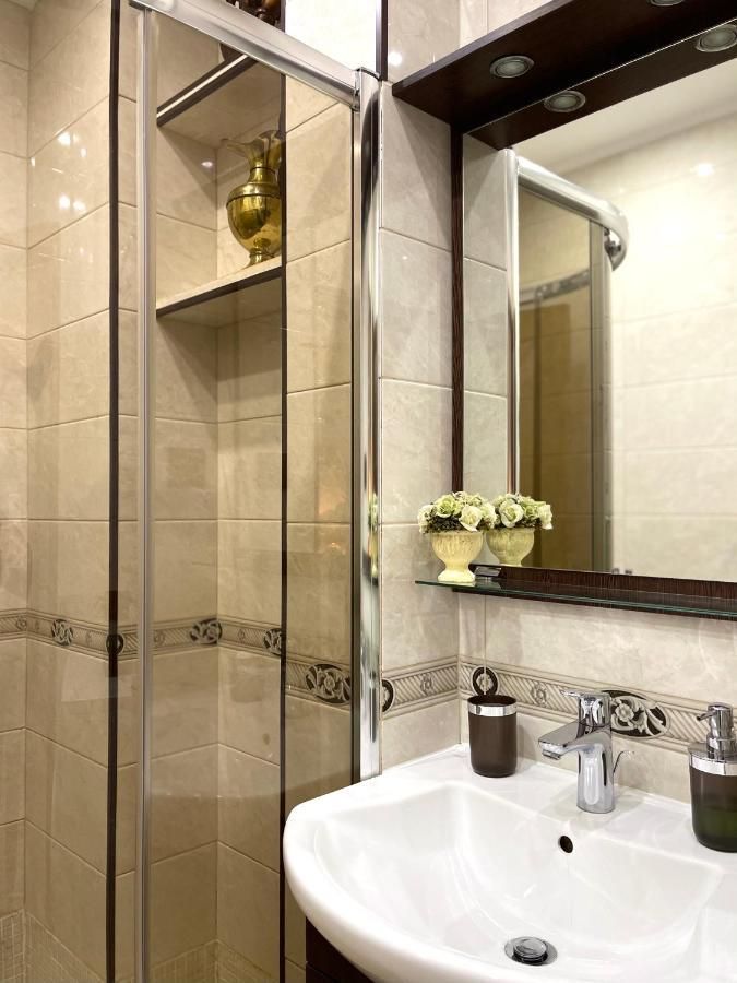 Apartment On Franka Львів Екстер'єр фото